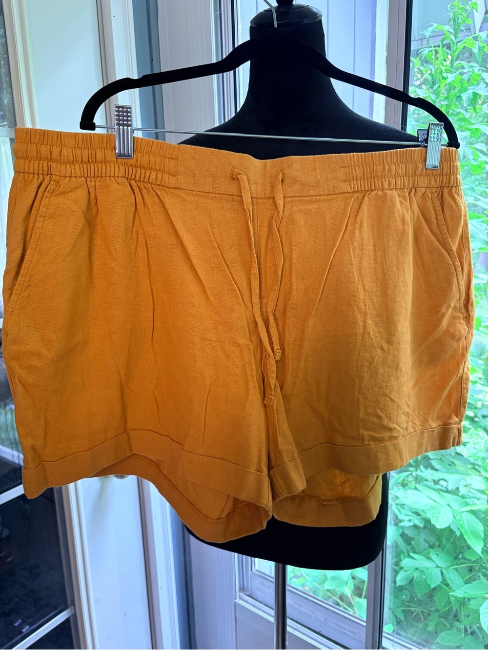 Old Navy Mustard Drawstring Linen-Blend Shorts
